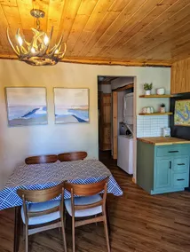 Bayside Birch Cottage on Nelson Lake - Image 3