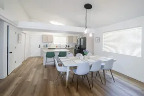 NEW| Million Dollar View| 86\" TV| Workspace| 30 min to Ski - Image 4