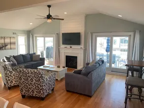 Spacious beach home, ocean and bay view, roof deck - Image 5