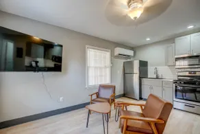 A Modern studio walking distance to Texas Tech - Image 2