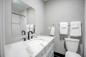 A Modern studio walking distance to Texas Tech - Image 5