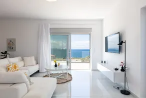 70m2 pool, sea views, just 1,5 Km to the beach! - Image 4