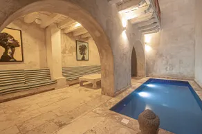 Luxury 8 Bedroom Mansion in Old City Best Location - Image 3