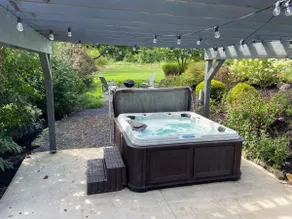 Unique River House on The Potomac - with Hot Tub - Image 3