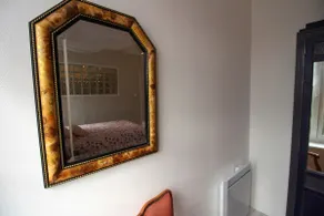 Charming quiet apartment facing the thermal baths. - Image 5