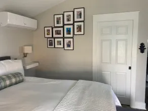 Villas/DelHaven Private Guesthouse 1 night minimum - Image 2