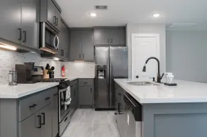 Newly Built 3BR/2.5BA Oasis - 10 Min to Downtown - Image 5