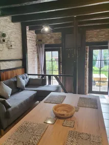 Beautiful rural cottage with garden views HIR - Image 2
