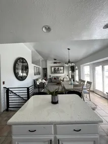 Relaxing Farmhouse Close to Airport & Ski Resorts - Image 2