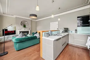 Georgian Apartment In Yorkshire - Parking - Image 4