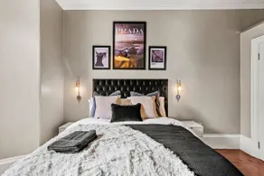 Georgian Apartment In Yorkshire - Parking - Image 2