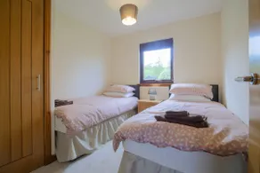 Glenview Chalet Park - Image 4