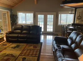 Lakehouse Hot tub & pool near Ark Encounter - Image 2