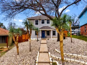 Stylish Private Oasis, Steps from Best Food & Fun - Image 3