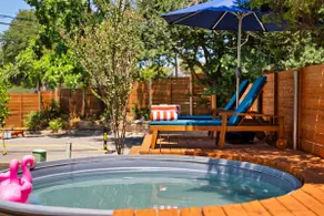 Stylish Private Oasis, Steps from Best Food & Fun - Image 2