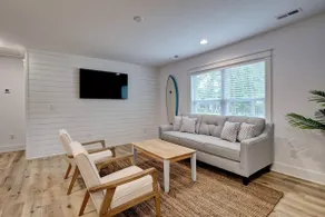 The Perfect Midtown Flat-Newly Renovated near UNCW - Image 5