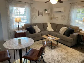 Historic Downtown cottage FULL of Amenities - Image 2