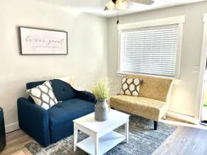 Heritage Suites - Fresh 1 bedroom 1 bath Suite - Image 2