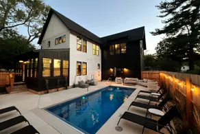 New luxury home steps to downtown w/yr round heated pool - Image 2