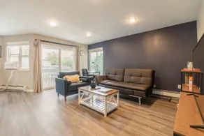 Stylish, Spacious Home @ Renton! Parking/Laundry - Image 3