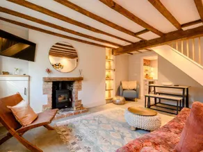A dog-friendly Cotswolds cottage near Broadway” - Image 2
