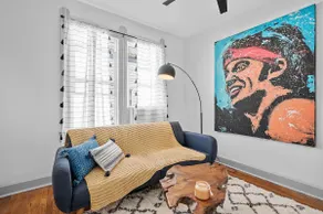 2BR in Little Italy, 5 min walk to Case & UH - Image 2