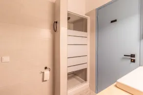 Cozy Place, Full Kitchen, A/C & Self Check-in - Image 3