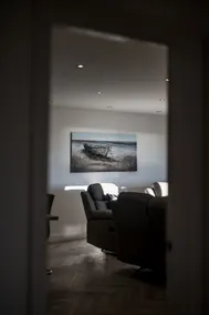 Sea View Luxury Apartment 3 bedrooms Free Parking - By Coast Apartments - Image 4