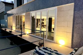 Beautiful and pleasant house with heated pool - Image 2