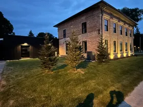 New Listing: Renovated 5BR, near Lake Geneva - Image 3