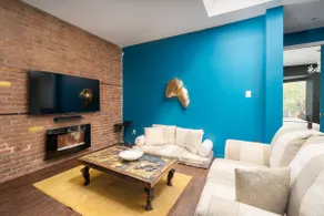 Two bedroom duplex in Plateau Mont-Royal district - Image 2