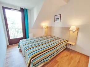 Le Flocon, T2, wifi, vue montagne, parking gratuit, ascenseur, 4 personnes - Image 4