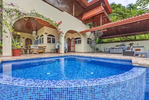 Villa Aurora Three Bedroom Villa with Pool - Image 2