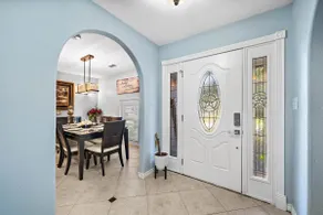 Beautiful Spacious 4 bedroom house. - Image 3