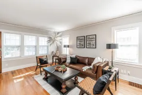 Spacious Dundee Duplex | 8BR | Walk to Cafés - Image 3