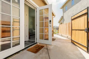 Stylish/quintessential 1 bd guest house - Merced - Image 3