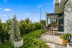 The Boathouse/ Luxury Home/4mins walk Marina/Shops - Image 5