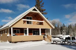 McKenzie Lake Cabin near Algonquin Park - Image 2