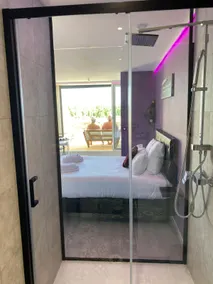 Glamorous naturist apartment - Image 2
