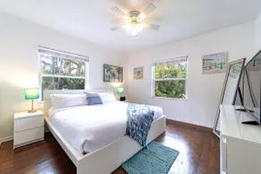 1BR APT W/ Magical Pool Near Fort Lauderdale Beach - Image 5