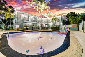 1BR APT W/ Magical Pool Near Fort Lauderdale Beach - Image 3