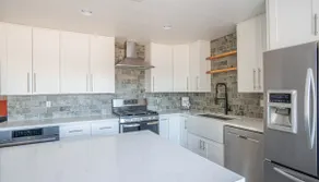 Rhea | 4-Bedroom Dazzling Scottsdale Home - Image 3