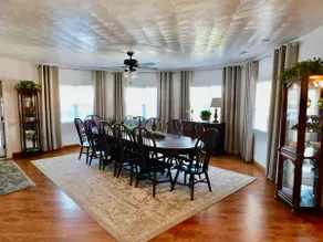 Spacious Home for Family & Special Gatherings - Image 5