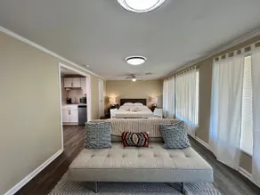 1 bd 1 ba near Old Town w/pool & free parking! - Image 2