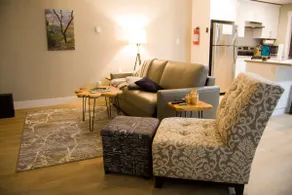 Modern Mt Tzouhalem Suite with Panoramic Views - Image 2