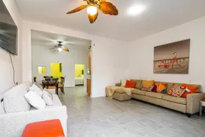 2 Br home, Sleeps 10, 1 block to Rosarito Beach - Image 5