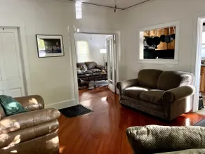 Pet Friendly! Walk to Downtown - Image 5