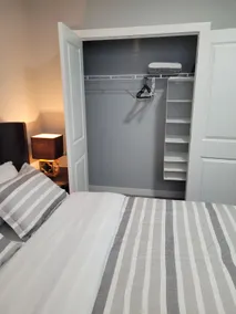 Stunning Brand-New 2-Bedroom Suite ! - Image 4