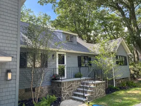 2 Bed/2 Bath Lakefront Oasis! - Image 2