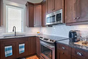 Siesta by the Sea - Sleeps 6 - Image 4
